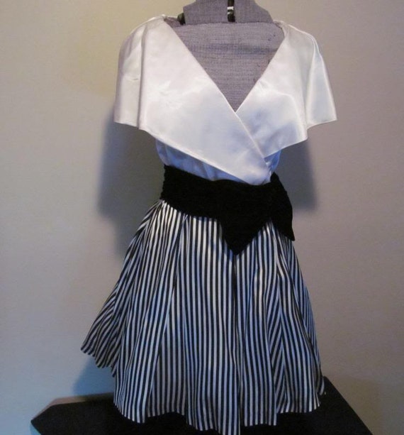 Vtg Satin Velvet Semi Formal Dress USA 10 Black White Crinoline Poof ...
