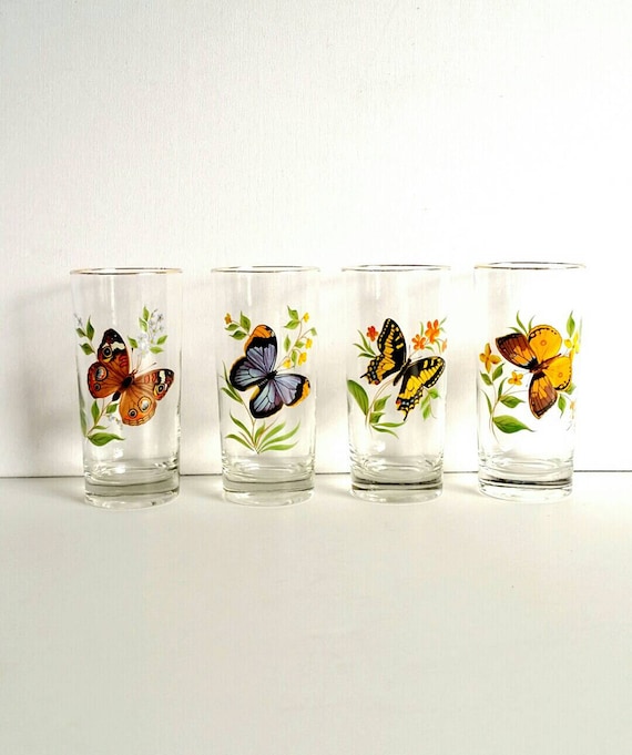 Vintage butterfly drinking glasses. Gold rim. by UpTheWallflower