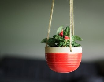 CERAMIC HANGING PLANTER // hanging planter - succulent planter- air plant holder - hostess gift - modern hanging planter - poppy red - red