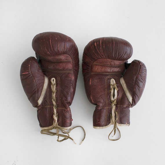 vintage boxing gloves gold smith boxing gloves boxing