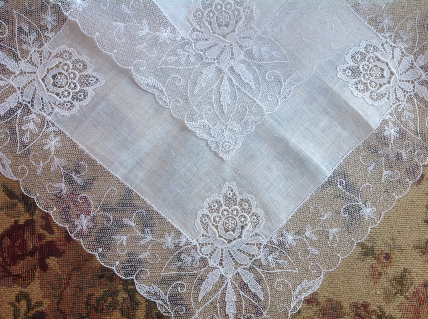 VINTAGE LACE HANDKERCHIEF. Lace Embroidered Net Lace.