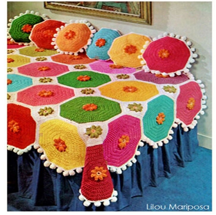 CROCHET BEDSPREAD PATTERN Vintage 70s Crochet Bed Cover