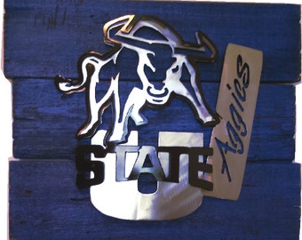 U S U 3D metal art with distressed timber frame