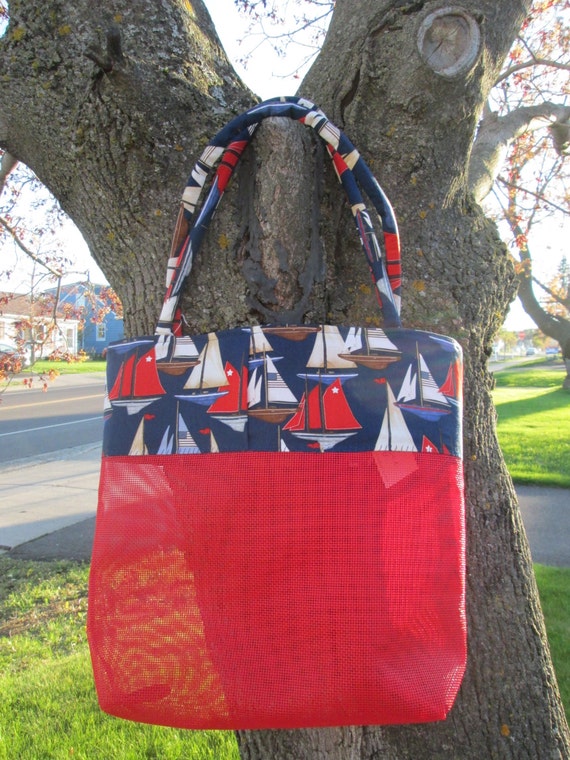 vinyl mesh tote bag use for the beach or by PamsBoutiqueOfDuluth