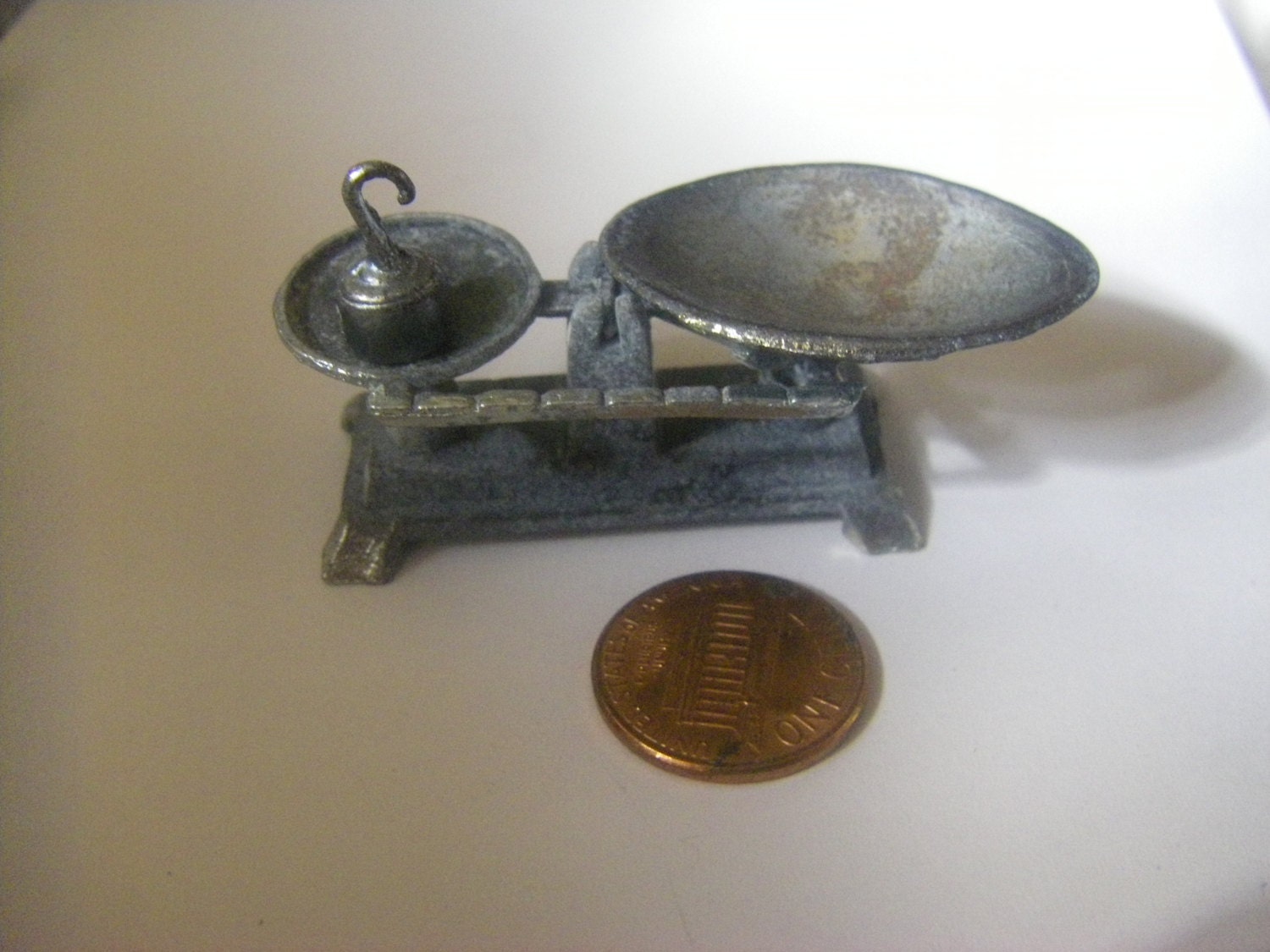 common dollhouse scale