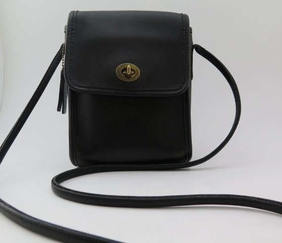 Vintage Coach Black Leather Scooter/crossbody Bag Made in USA