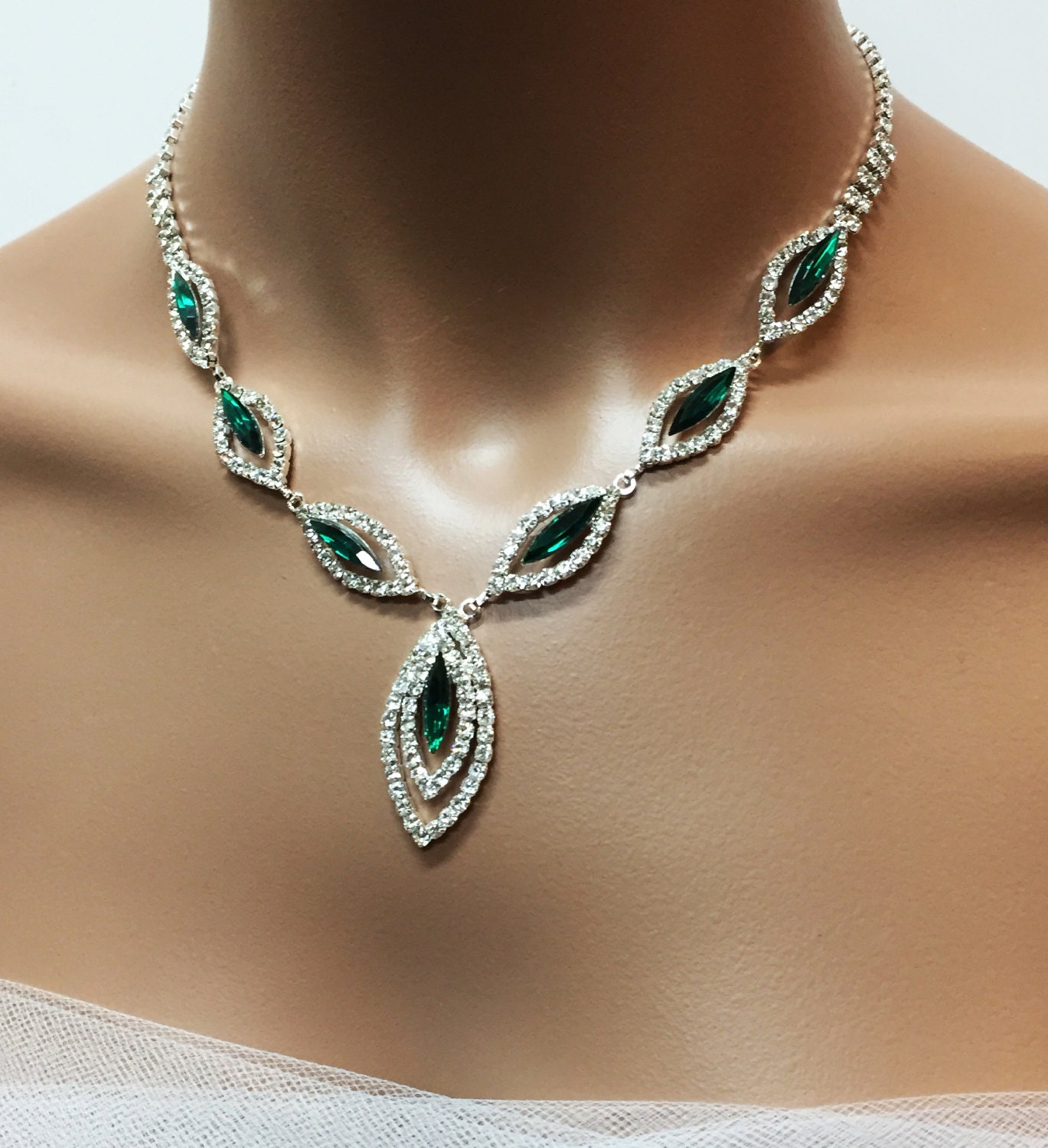 Bridal jewelry set vintage inspired Silver Emerald