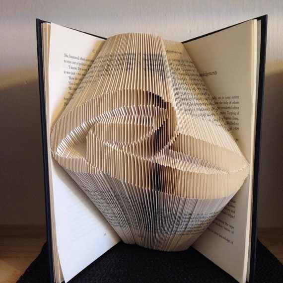 Book folding pattern for A set of wedding rings Wedding