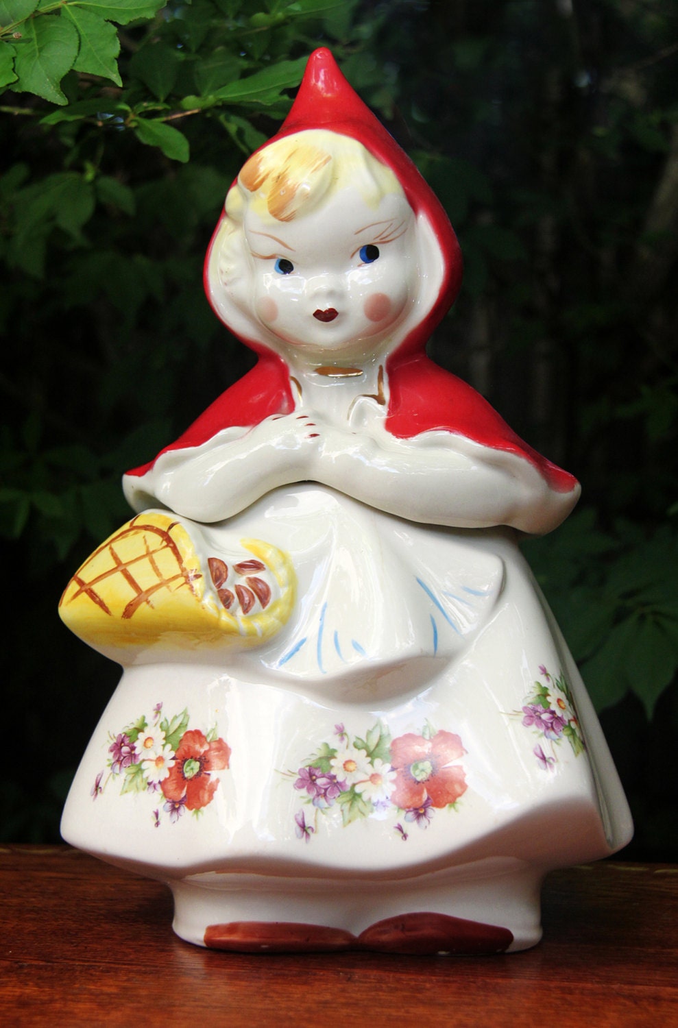 Vintage Hull Regal Little Red Riding Hood Cookie Jar Open