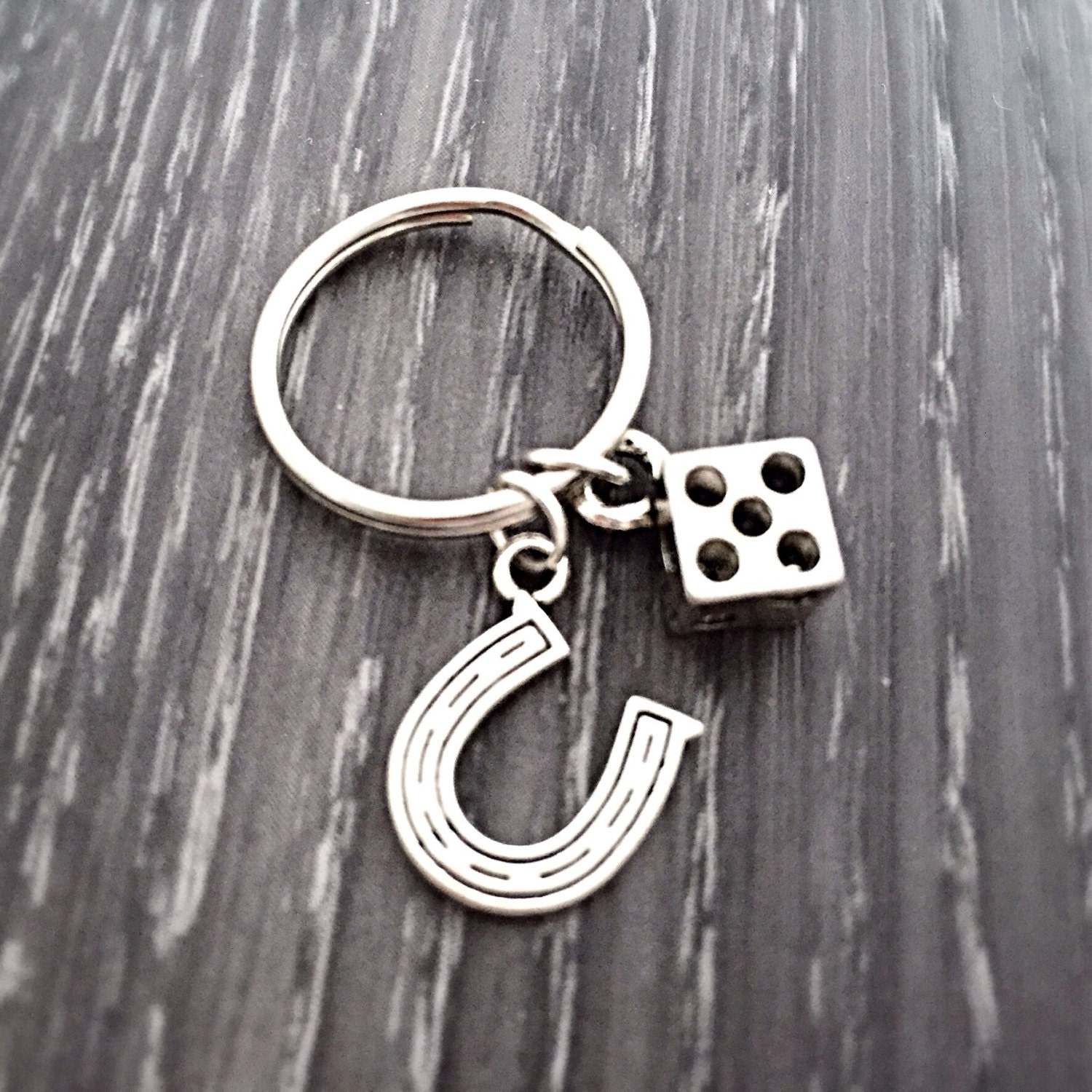 Lucky 3D Dice Keychain Horseshoe and Dice Keyring Gambler