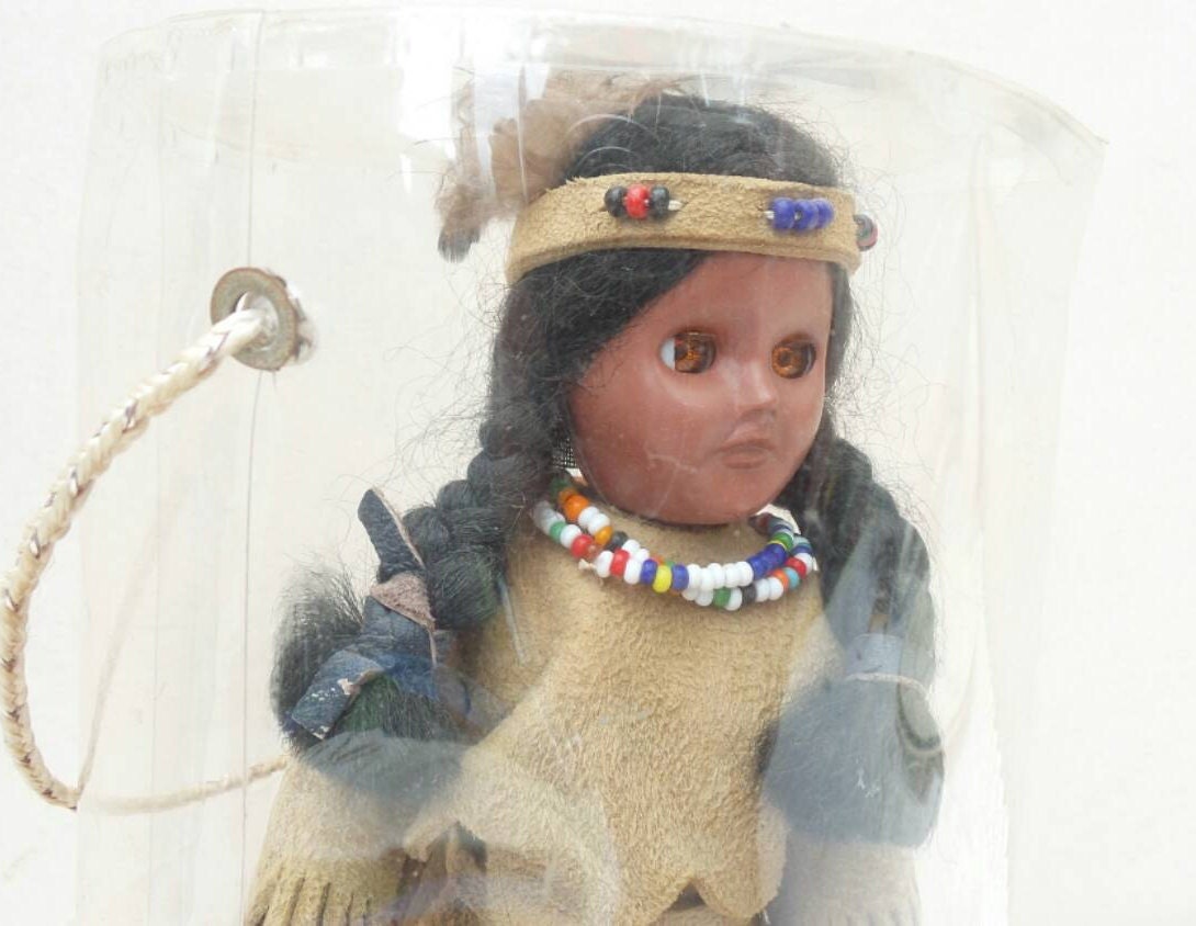 Vintage Native American Dolls 100