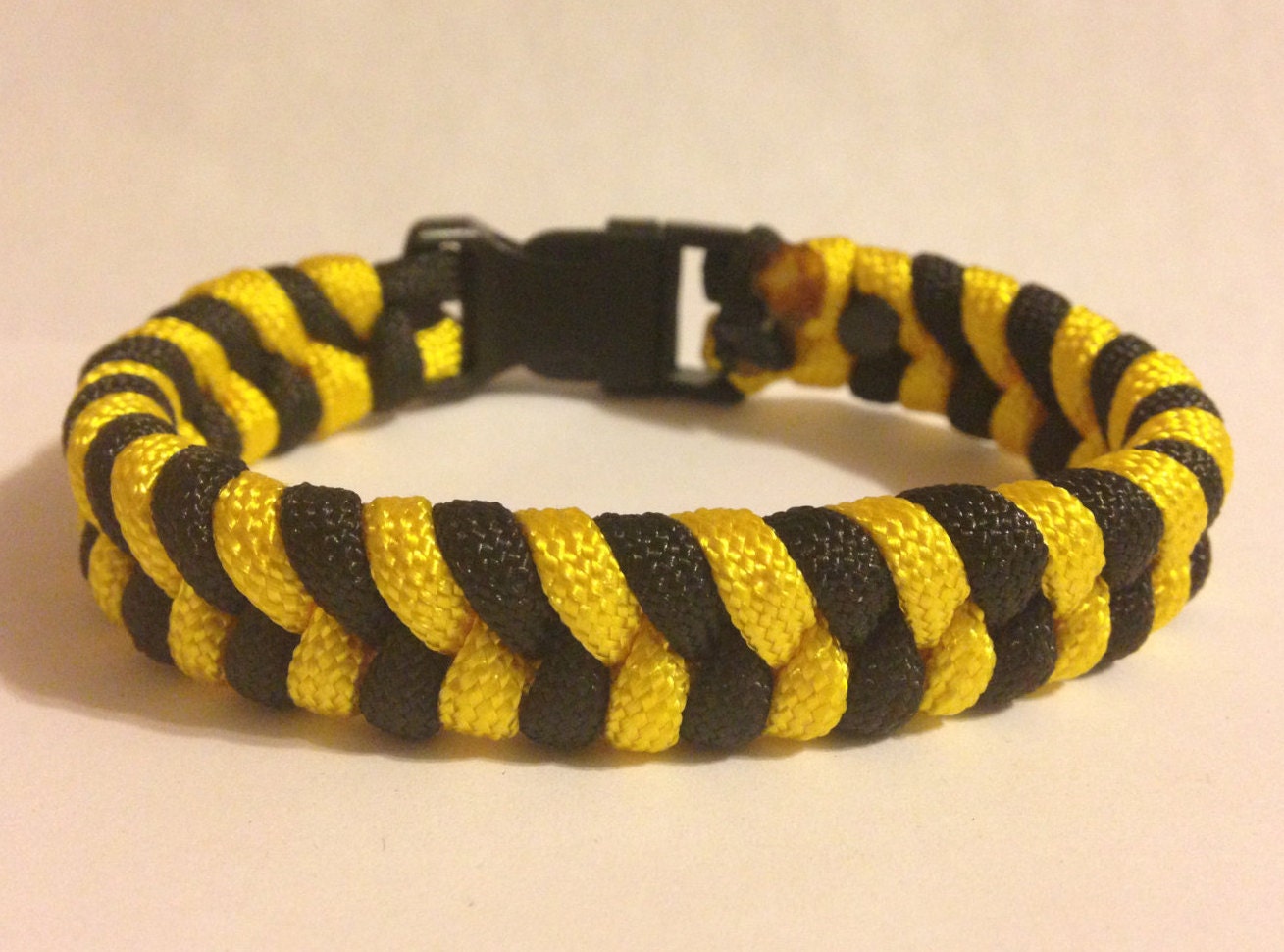 Fishtail Paracord Bracelet