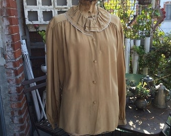Pure silk beige shirt, vintage. Excellent condition.