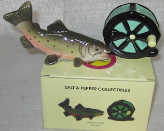 Trout and Fly Reel Fishing Salt n Pepper Shaker ~ Item 386