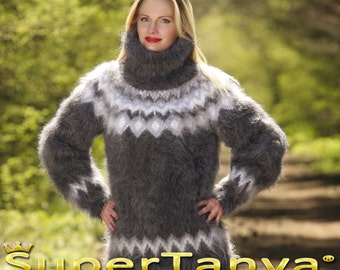 Very fluffy hand knitted mohair sweater by Supertanya