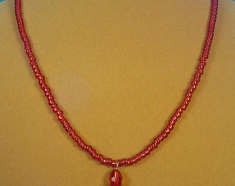 Bright, sparkling RED 18-1/2" glass necklace - N322