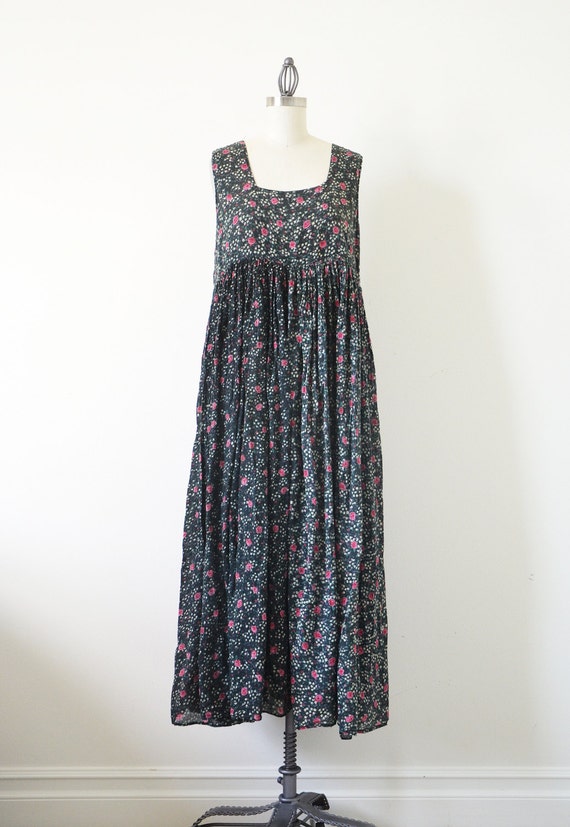 Vintage floral dress / maxi dress / black gauze dress