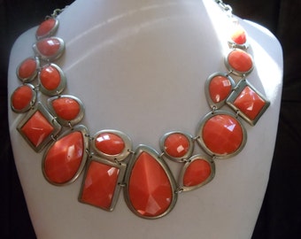 Statement necklaces vintage orange geometric shapes