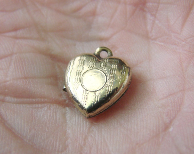 Vintage Baby Etched Gold Filled Heart Locket / Locket Charm / Locket Fob / Signed / Jewelry
