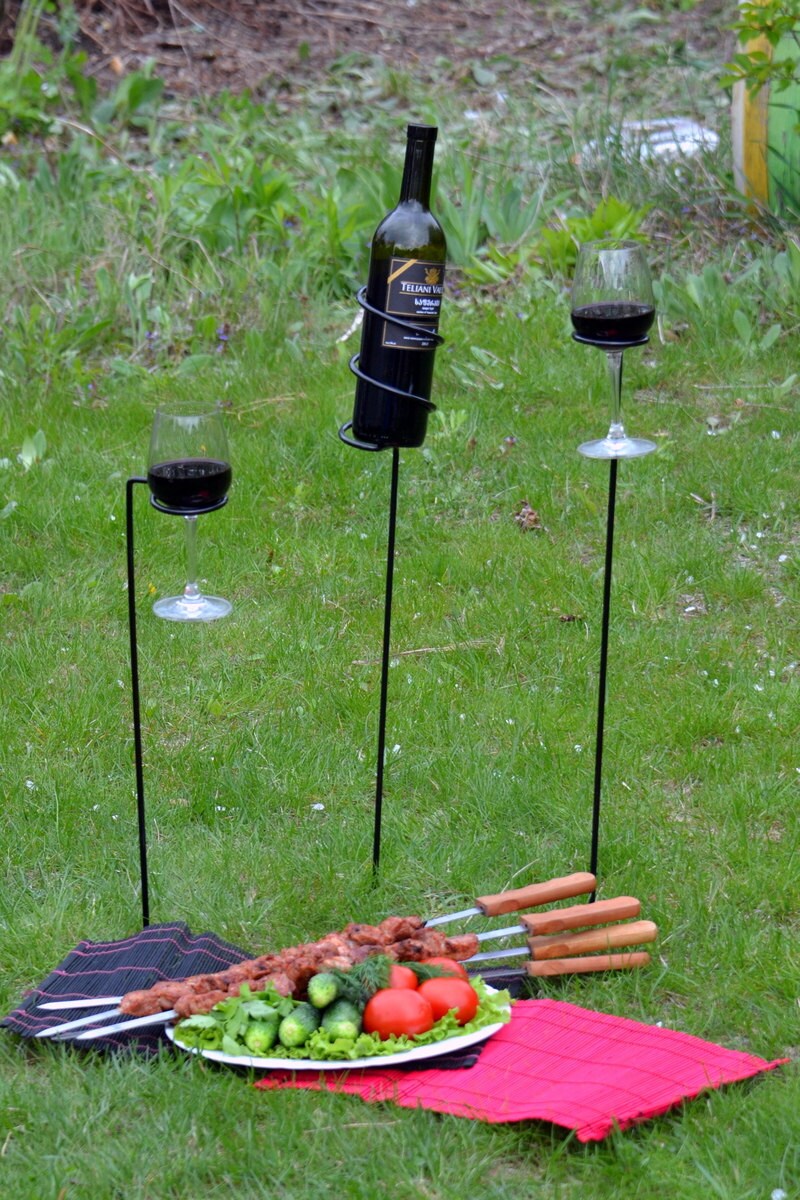 Outdoor metal wine rack Wine glass Holder 2 outdoor