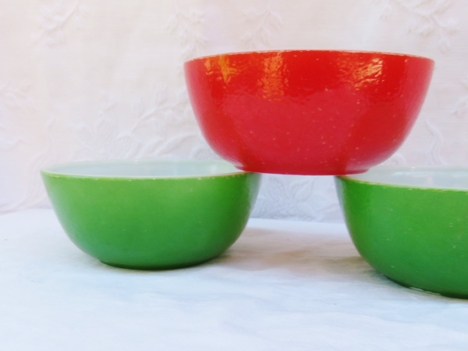 Milk Glass Cereal Bowls Red Green Bowl Set by GinnysGirlsTreasures
