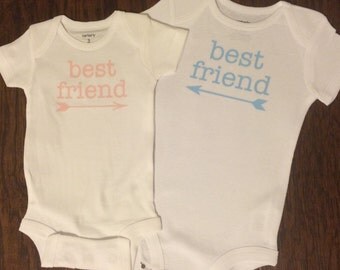 Best friends onesie bundle w/arrow
