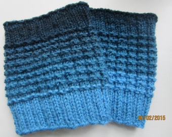 Boot Cuffs Shades od Blue great stretch size 10-12 extremely warm wool/acrylic calf and thigh needs to be measured for good fit
