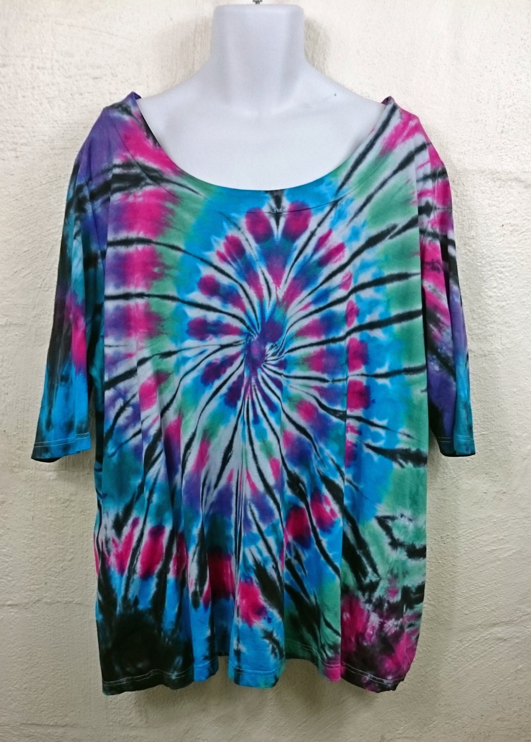 tie dye shirts for plus size women