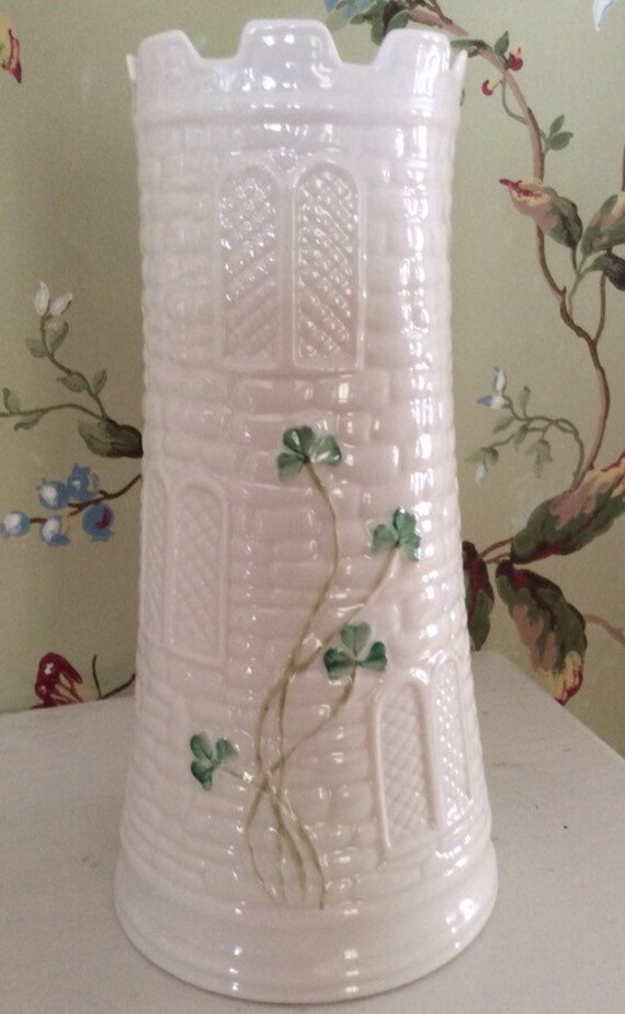 Belleek Vintage Castle Clover Vase