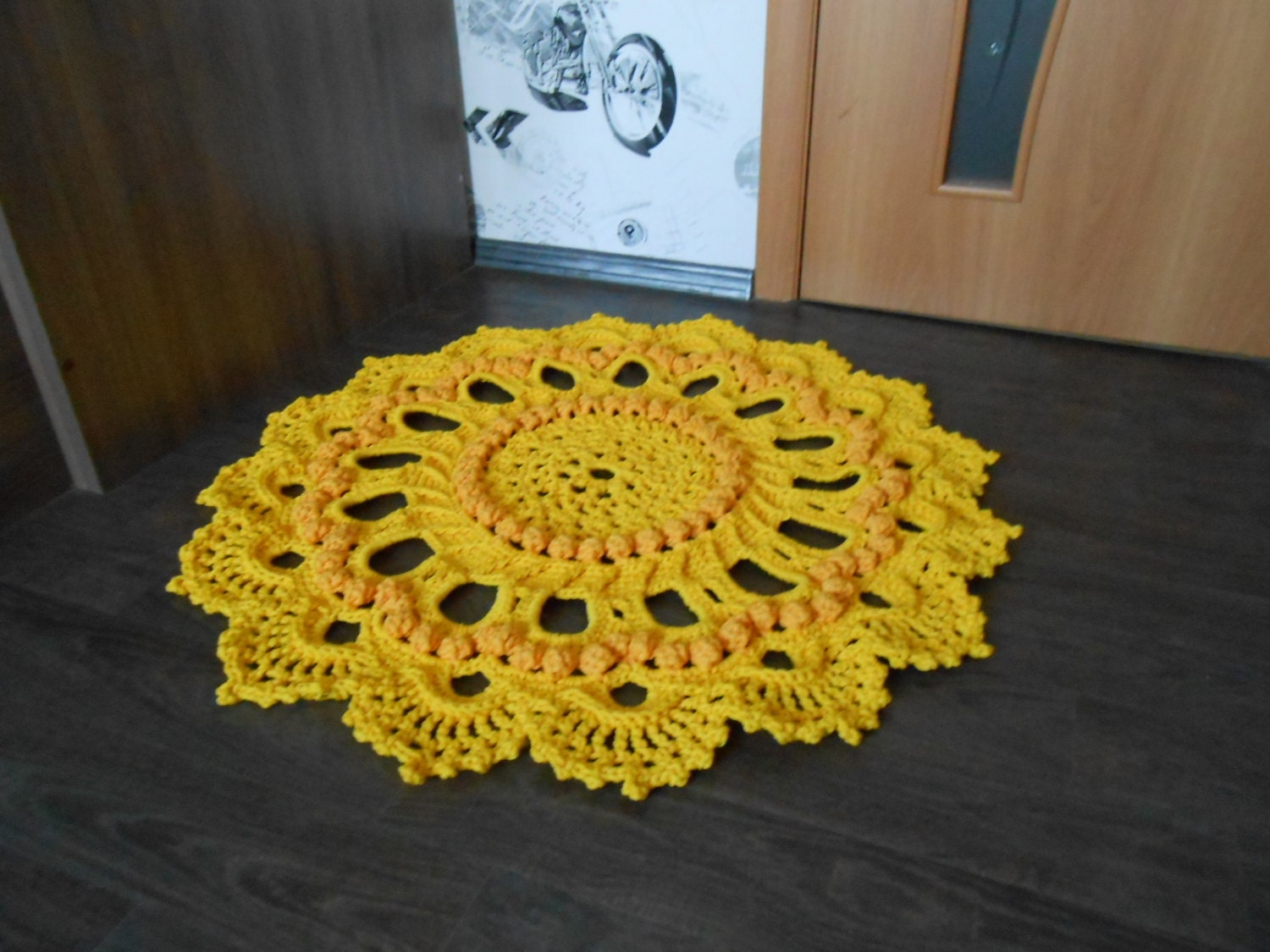 Crocheted rug Sunflower