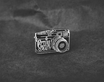 Capture Beauty Lapel Pin