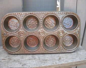 Vintage 1950's cake or muffin Pan