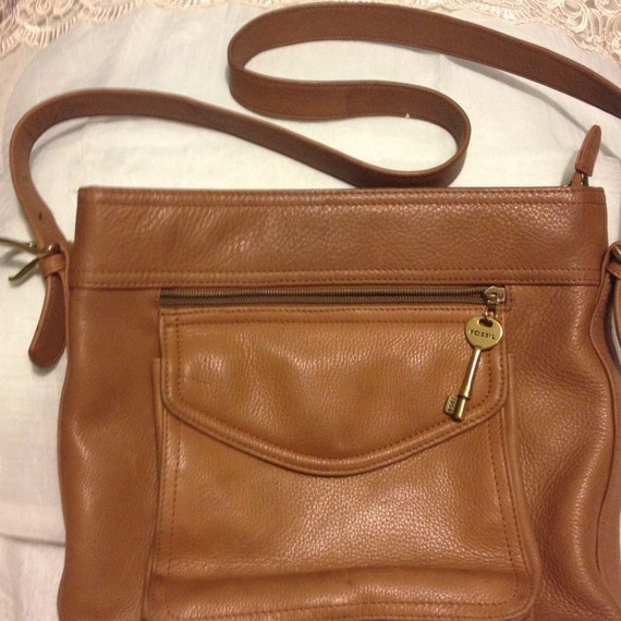 FOSSIL Vintage 1954 British Tan Leather Shoulder Bag Style