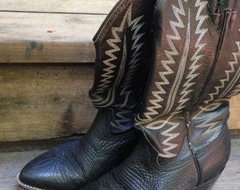 Black leather cowboy boots size 7