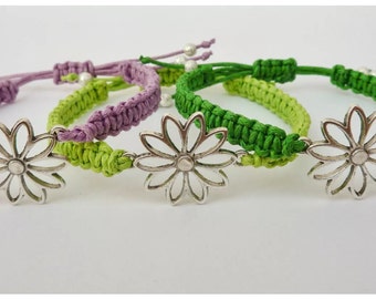 Hippie Daisy Bracelet / Festival Bracelets / Macrame Bracelet / Adjustable / Choice of Colours / Gift/ Stacking Bracelet / Wish Knots