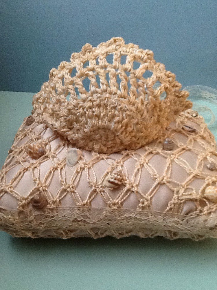Crochet ring bearer pillow by nanahobby on Etsy