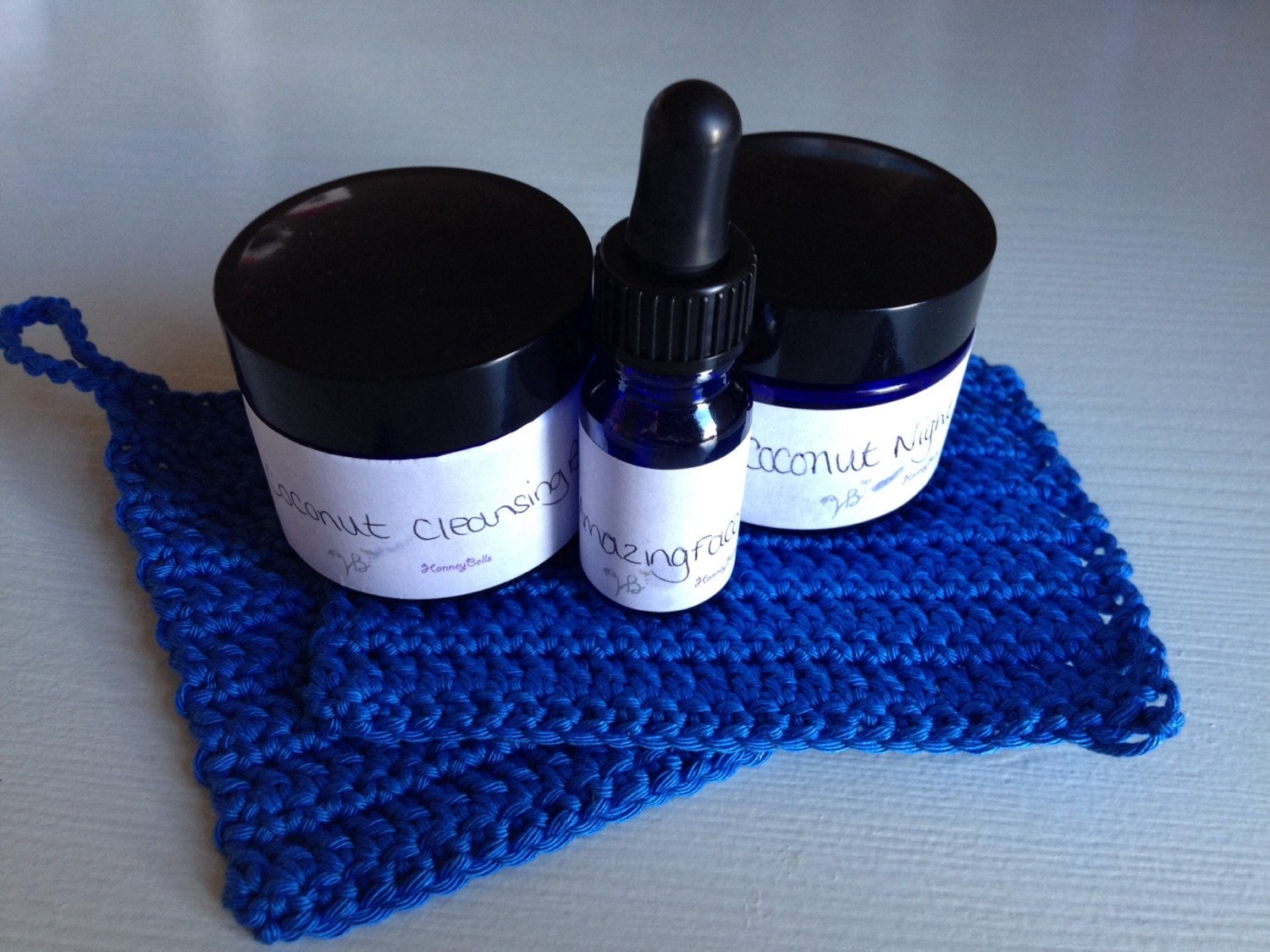 Introductory face care collection for all skin by HonneyBells