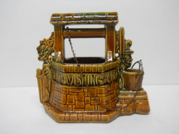 Vintage Wishing Well 10