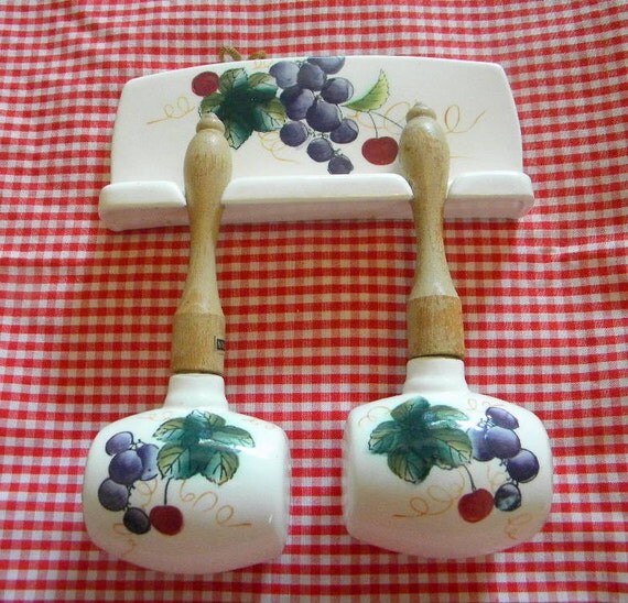 Hanging salt and pepper shakers with wall by TreasuresFromTexas