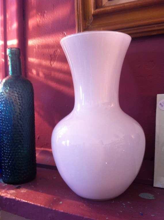 Large white 1970s blown glass vase