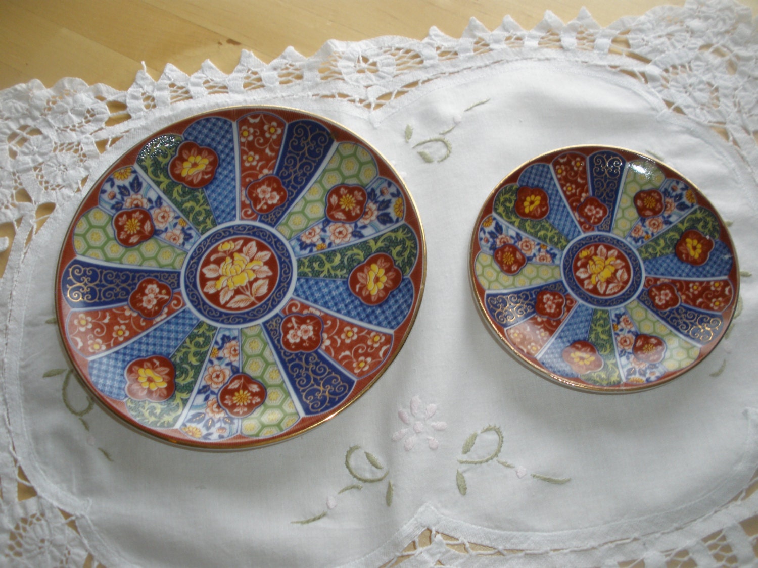 Imari ware Japan two beautiful vintage decorative plates 6
