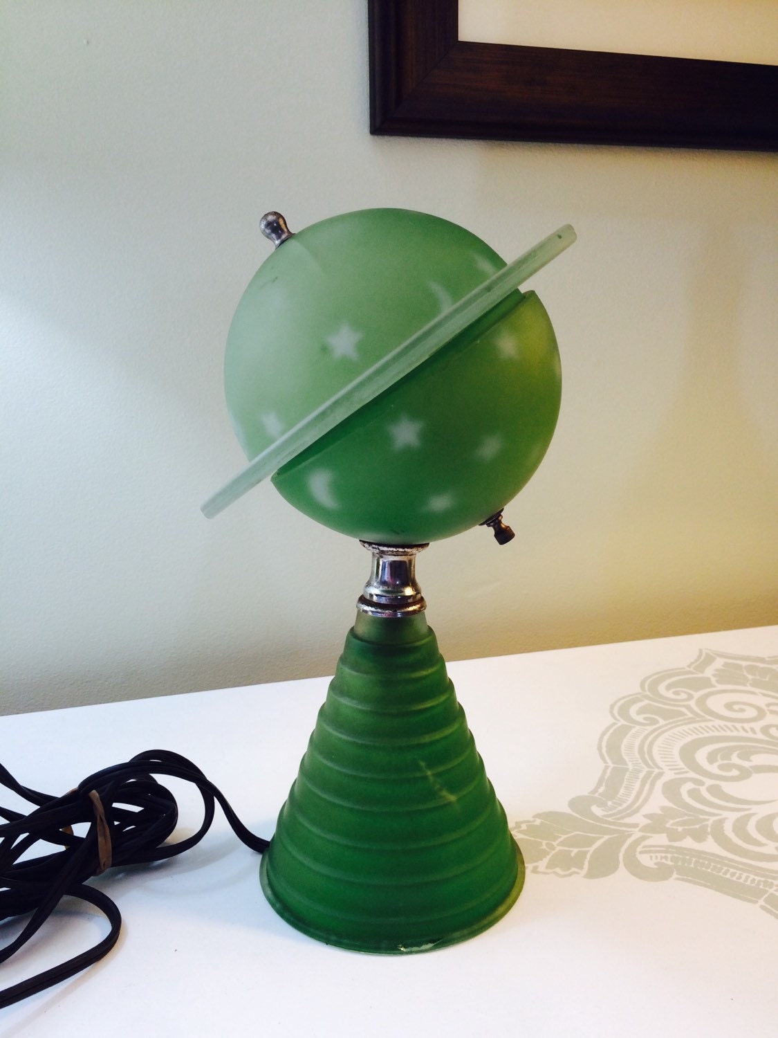 1939 Worlds Fair Green Glass Saturn Lamp Art Deco Base Vintage