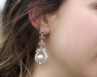 Bridal Jewelry Wedding Drop earrings Swarovski by simplychic93