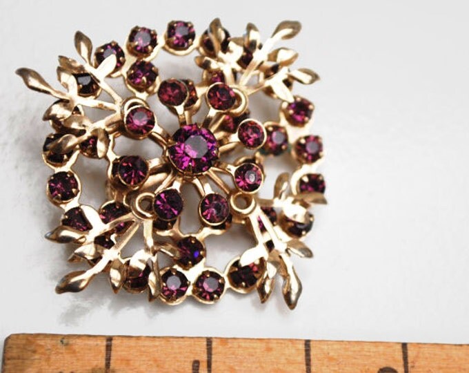 Rhinestone Flower Brooch - Purple Glass stone - gold tone setting Floral pin