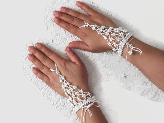 White crochet beaded slave bracelet, Bridal ring bracelet, Beaded Harem bracelet, crochet wristlet,fingerless glover, Bohemian jewelry