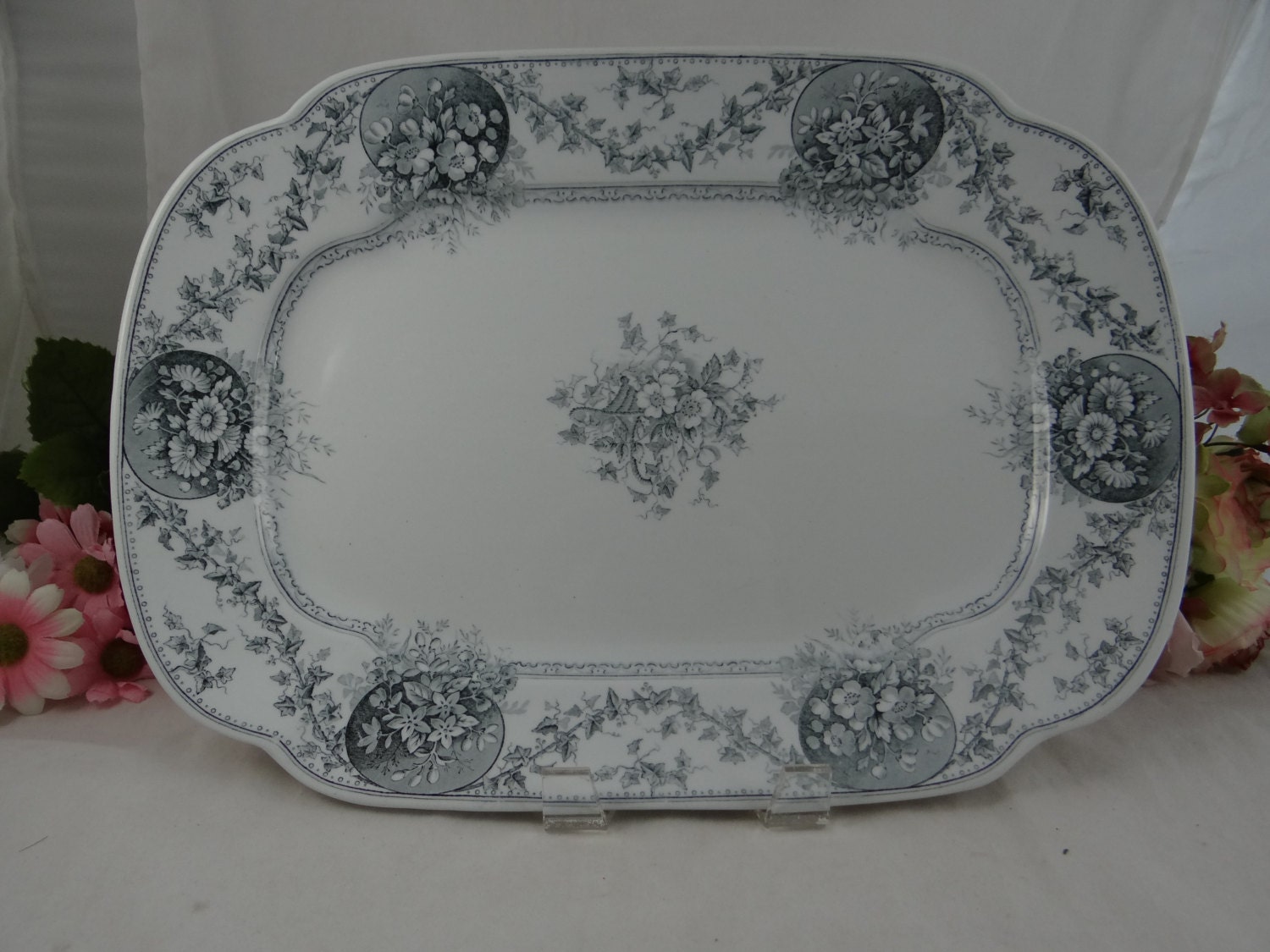 Vintage English J&G Meakin Ironstone “Oxford” 14″ Oval Serving Platter