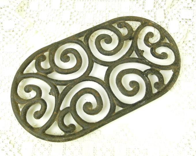 Large Oval Shaped Vintage French Cast Iron Trivet / Heat Mat / Hot Plate, Country Cottage Kitchenware, Kitchen Decor, Rustic Kitchenalia