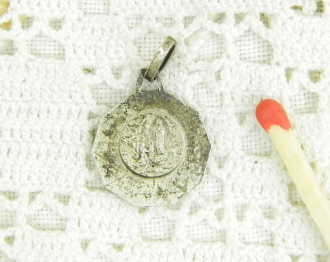 Vintage French Tarnished Silver Alloy Religious Medal of the Virgin Mary / Christian Jewelry / Religious Jewellery/ Our Lady/ Lourdes/ Charm Vintage French Tarnished Silver Alloy Religious Medal of the Virgin Mary / Christian Jewelry / Religious Jewellery/ Our Lady/ Lourdes/ Charm