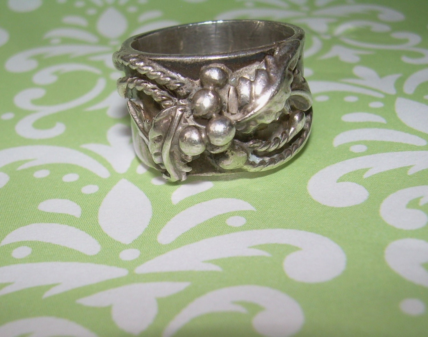 Nouveau Berry Ring Size 4.5Vintage by CougarCoveFineGifts on Etsy