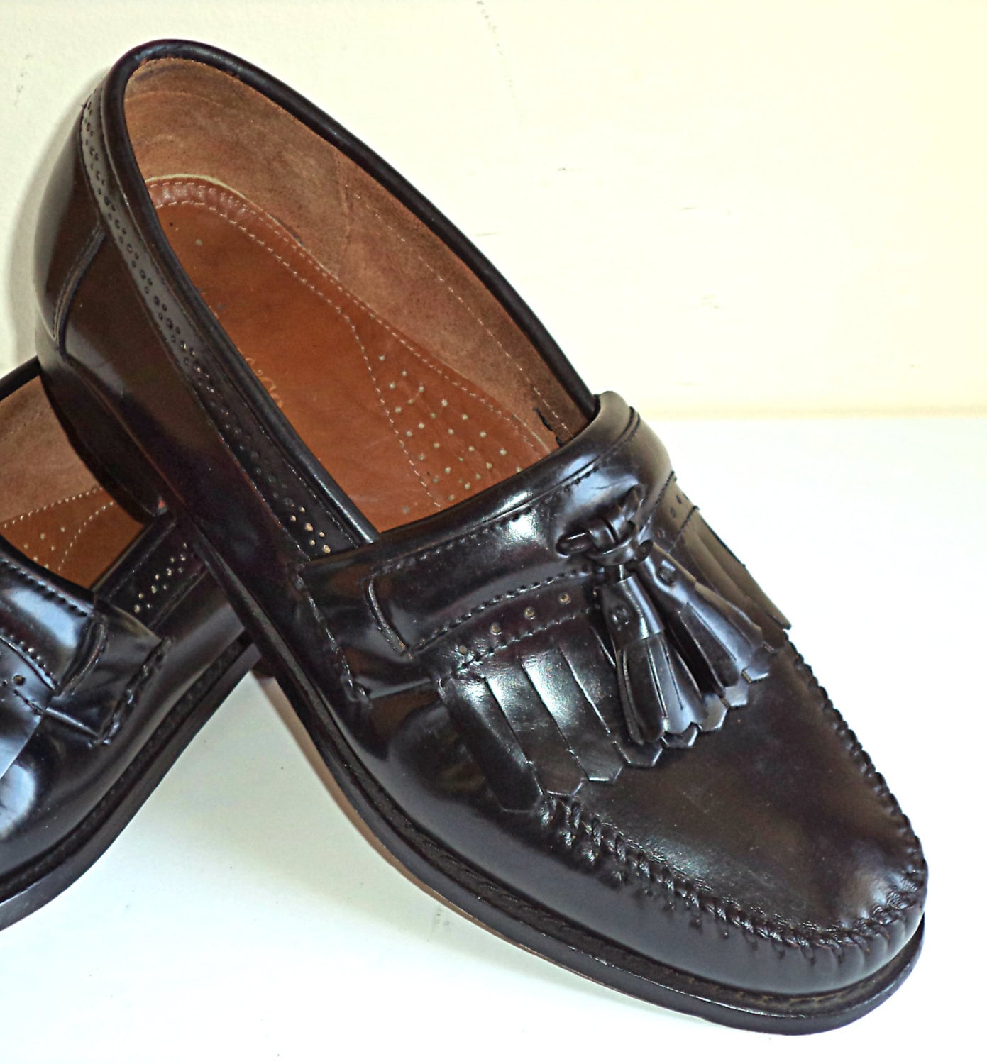 Size 9.5 D Loafers G.H. BASS Men's Kiltie Tassel by Insideredo